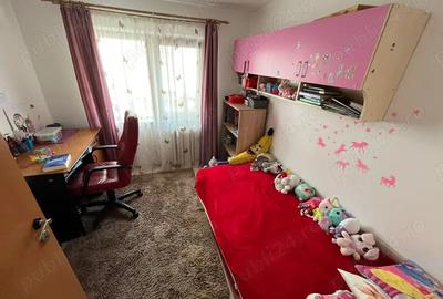 Apartament 3 dormitoare ?i living - 4