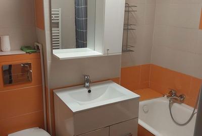 Apartament cu 3 camere decomandat în Băceni - 2