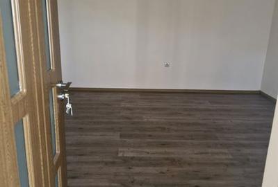 Casă cu 4 camere cu Teren 1500 Mp în Funcționarilor - 4