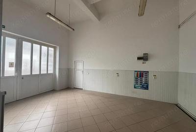 Inchiriere spatii comerciale, zona cu vad bun si vizibilitate in 7 Noiembrie - 3