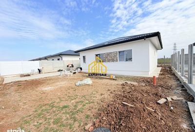 Casă cu 4 camere cu Teren 350 Mp în Clinceni