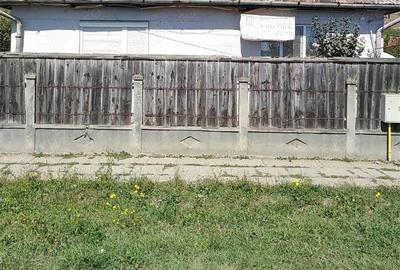 Casă cu 4 camere cu Teren 835 Mp în Târnăveni - 1