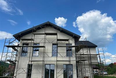 Casă cu 11 camere cu Teren 1200 Mp în Tăuții-Măgherăuș - 1