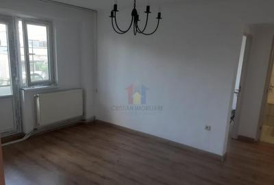 Apartament 2 camere,zona Viziru 3, etaj 5 - 4