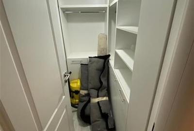 Apartament cu 2 camere nedecomandat, mobilat în Tractorul - 8