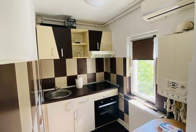 Garsonieră semidecomandată în Broșteni - 4