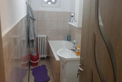 Inchiriez ap. 2 camere pe termen lung - 2