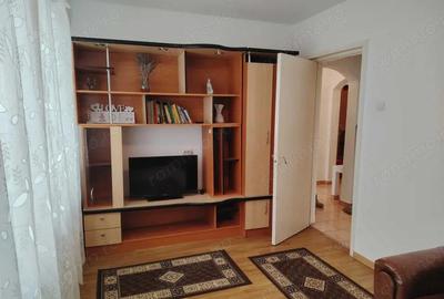 Vand apartament 2 camere decomandate, zona Narcisa, etaj mic - 4