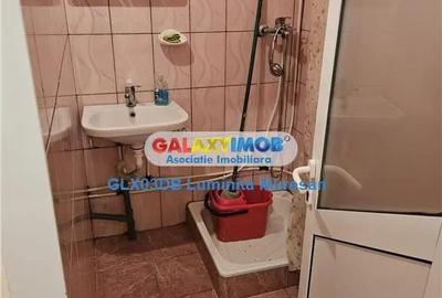 Garsonieră decomandată în Micro 12 - 5