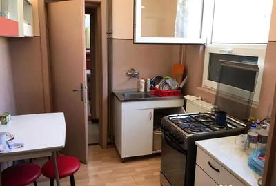 Apartament cu 2 camere decomandat în Democrației