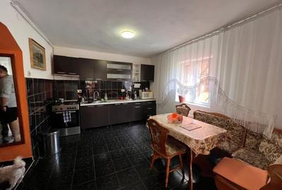 Casa cu 3 camere plus 2 anexe, 120 MP + Teren 200 MP, Gruia - 4