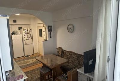 Vand apartament decomandat 3 camere Vand apartament decomandat 3 camere - 3