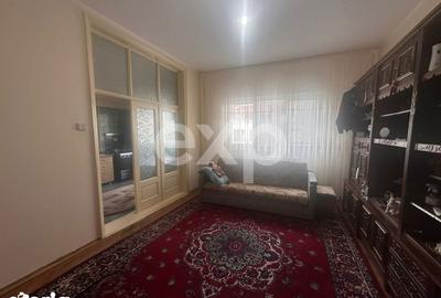 Casă cu 4 camere cu Canalizare în Moșilor - 12