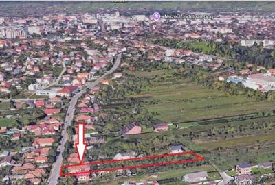 Teren generos ?i casa - str. Petre?ti - cartier Primaver - 5