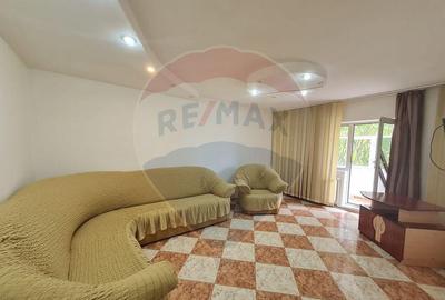 Apartament cu 4 camere decomandat în Obor - 10