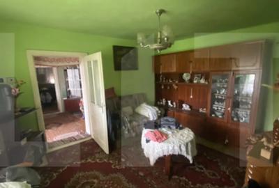 Casă cu 3 camere cu Teren 2100 Mp în Central - 2