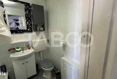 Apartament cu 2 camere semidecomandat în Vasile Aaron - 4