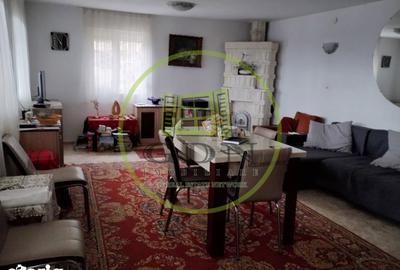 Casă cu 6 camere cu Teren 2200 Mp în Cerașu - 8