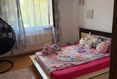 Casă cu 4 camere în Central - 1