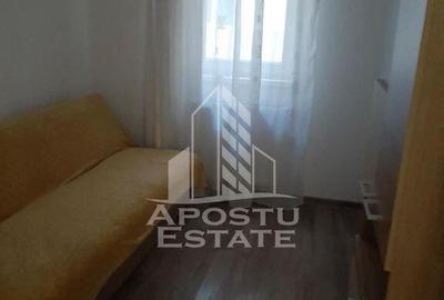 Apartament cu 3 camere decomandat în Girocului - 3