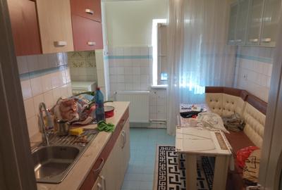 Proprietar Închiriez apartament 3 camere vizavi de plaja modern - 2