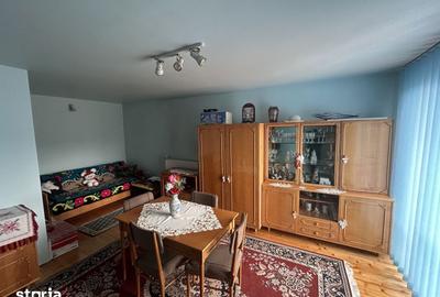 Casă cu 7 camere cu Teren 1300 Mp în Central - 8