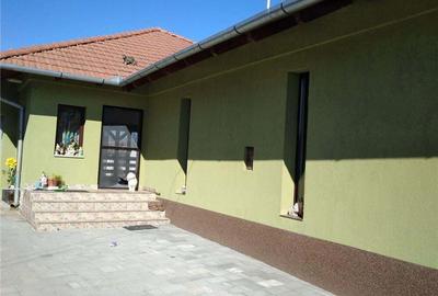 Casă cu 3 camere cu Teren 900 Mp în Botiz - 1