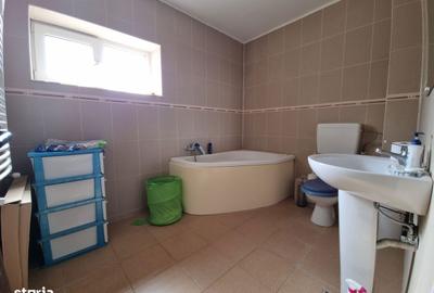 Casă cu 6 camere cu Teren 300 Mp în Central - 17