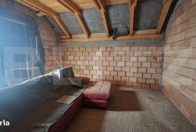 Casă cu 4 camere cu Teren 800 Mp în Tărlungeni