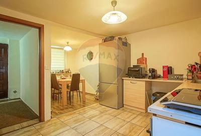 Casă cu 3 camere cu Teren 102 Mp în Schei - 36
