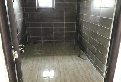 Casă cu 3 camere cu Teren 108 Mp în Central - 2