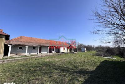 Casă cu 4 camere în Piatra - 8