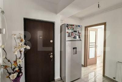 Apartament cu 3 camere decomandat, mobilat în Tractorul - 8
