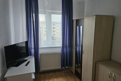 Apartament cu 2 camere semidecomandat în Vasile Aaron