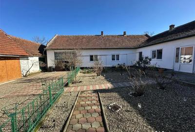 Casă cu 6 camere cu Teren 1727 Mp în Central - 13