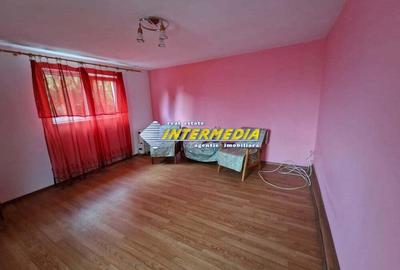 Vanzare Casa Magazie 99 mp. Teren 570 mp. Alba Zona Arex toate utilitatile - 2