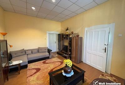 Apartament istoric, semicentral, cu 3 camere si 2 bai!