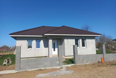 Casă cu 4 camere în Botiz - 6