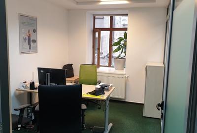 Casă cu 8 camere cu Teren 157 Mp în Universitate - 2