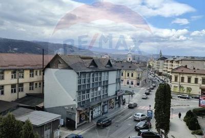 Apartament cu 4 camere decomandat în Ultracentral - 1