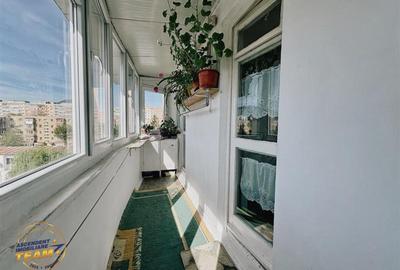 Apartament cu 2 camere decomandat în Florilor - 15
