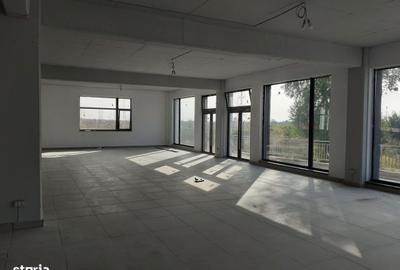Spațiu comercial, de 1,557 mp, în Titan - 6