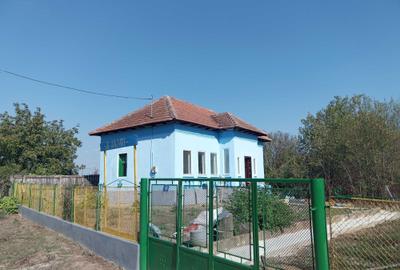 Casă cu 3 camere în Tismana - 4