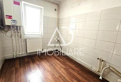 Apartament 3 camere de vanzare Tg-Jiu Aleea Teilor - 1