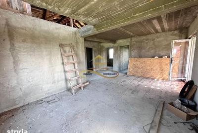 Casă cu 3 camere cu Teren 370 Mp în Săucești - 17