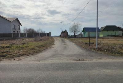 Teren de 7800 mp, în Ciolpani - 3