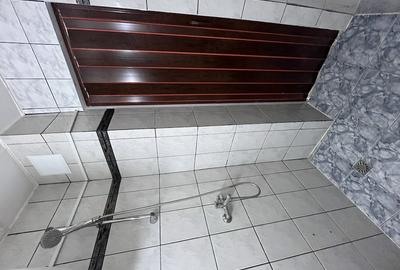 Garsonieră decomandată în Confecții - 4