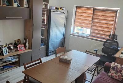 Apartament cu 3 camere decomandat în Central - 2