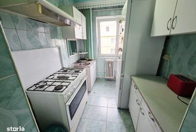 Apartament cu 3 camere în Alexandru cel Bun