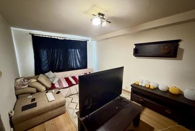 Apartament cu 3 camere semidecomandat, mobilat în Ampoi 3 - 2
